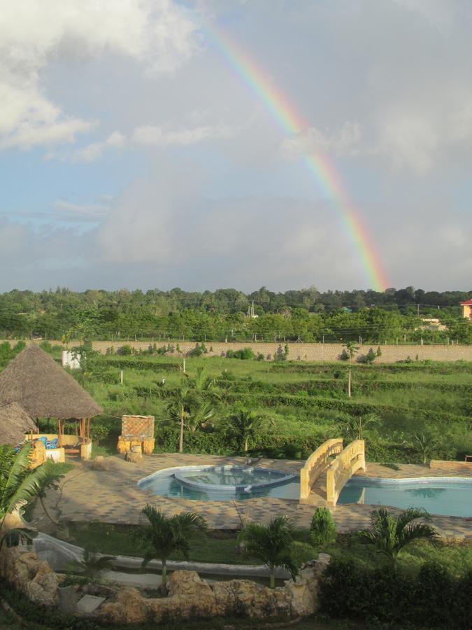 Golden Duranta Villas Ukunda Exterior photo